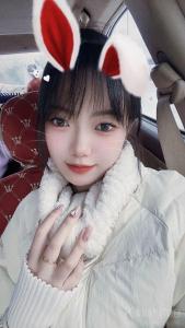 菠萝小薇