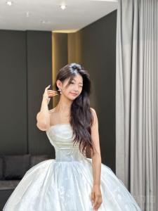 妍