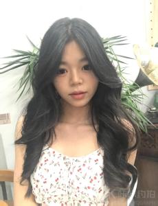 李
