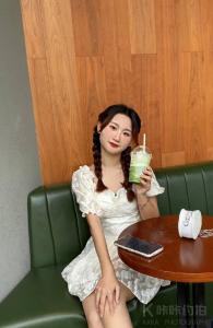 子月君君