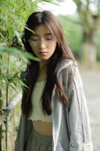 梓伶Auro