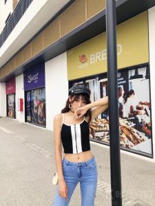 模特家萱