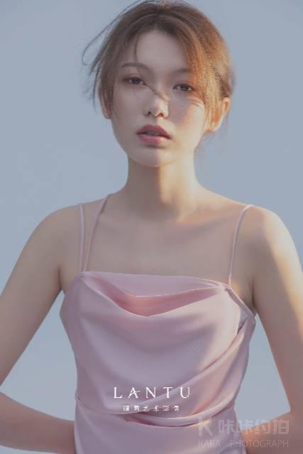 熊小美的大眼