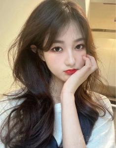 美女泡饭