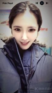 小D