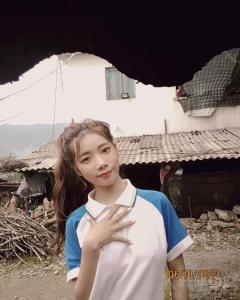 卖小女孩的秋