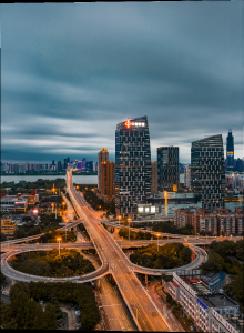 大偉
