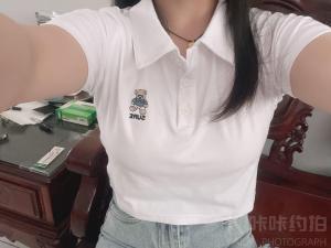 雯雯在路上