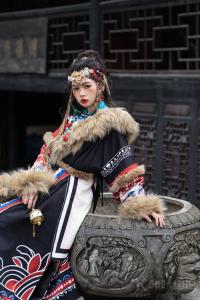 白道边