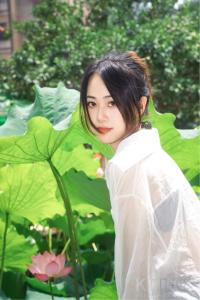 月