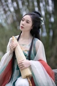 墨炎辰