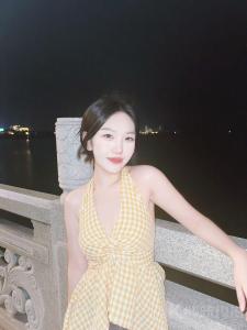曼曼