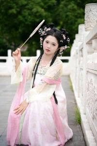 茜茜