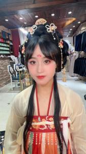 瑞思美妆婚纱
