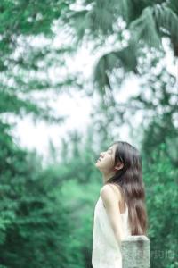 踩我尾巴了