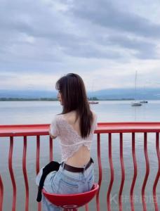 丽丽很困