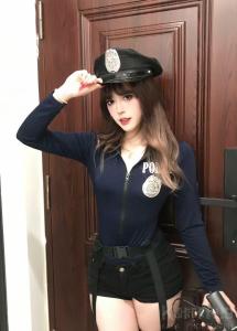 西西