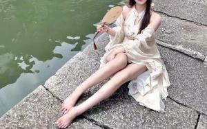 @小小七