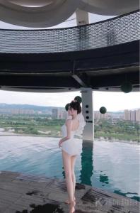甜甜雯