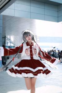 只会按快门的