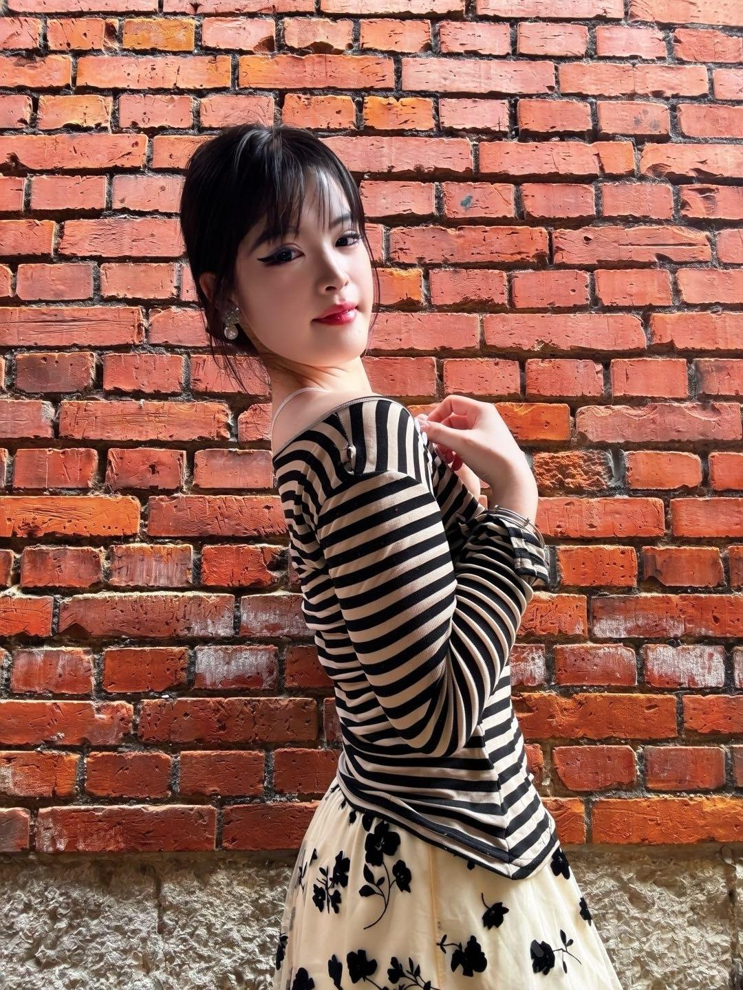 模特甜筒