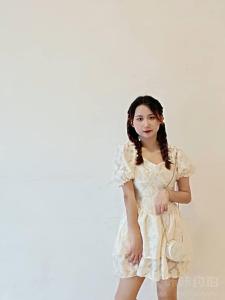 子月君君