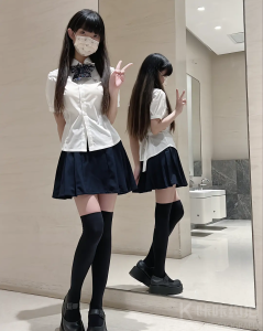 克莱因蓝