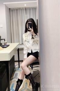 玥玥好困