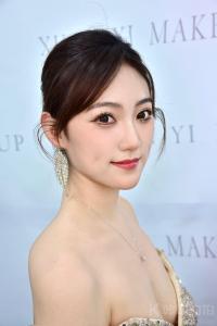 小艾