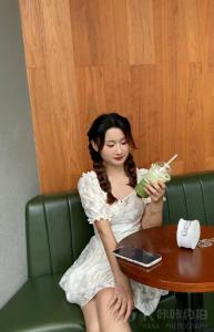 子月君君