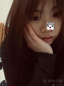 小Y.