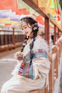 玥