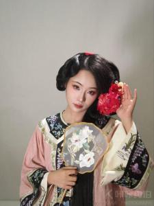 伊佳