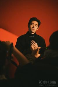 李自在