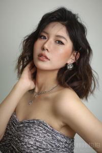 奕瑶