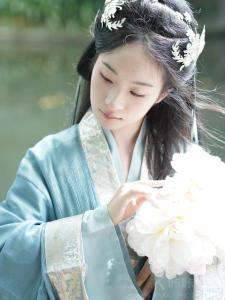 伊佳
