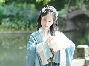 伊佳