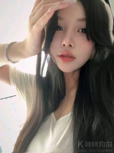 校园的玫瑰