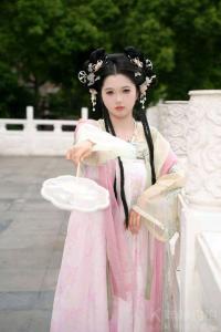 茜茜