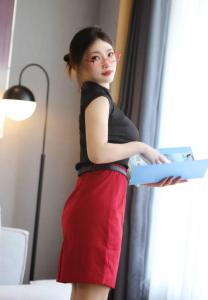 美女