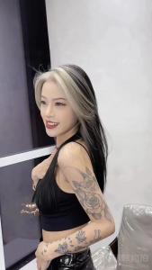 啊炜