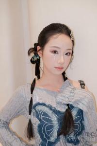 伊佳