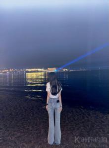 菠萝小薇