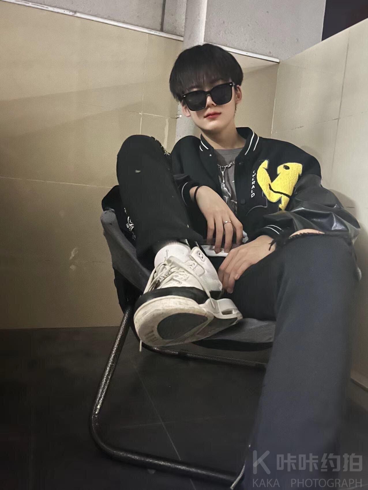 。