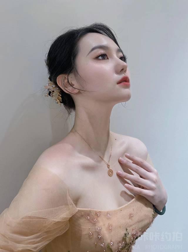 模特乔玉