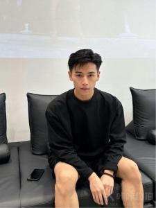 周女士