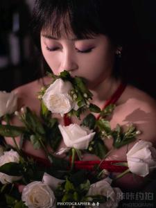 褚遥