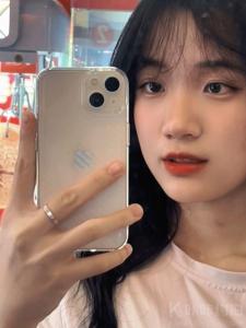 张妍