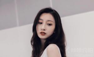 噢