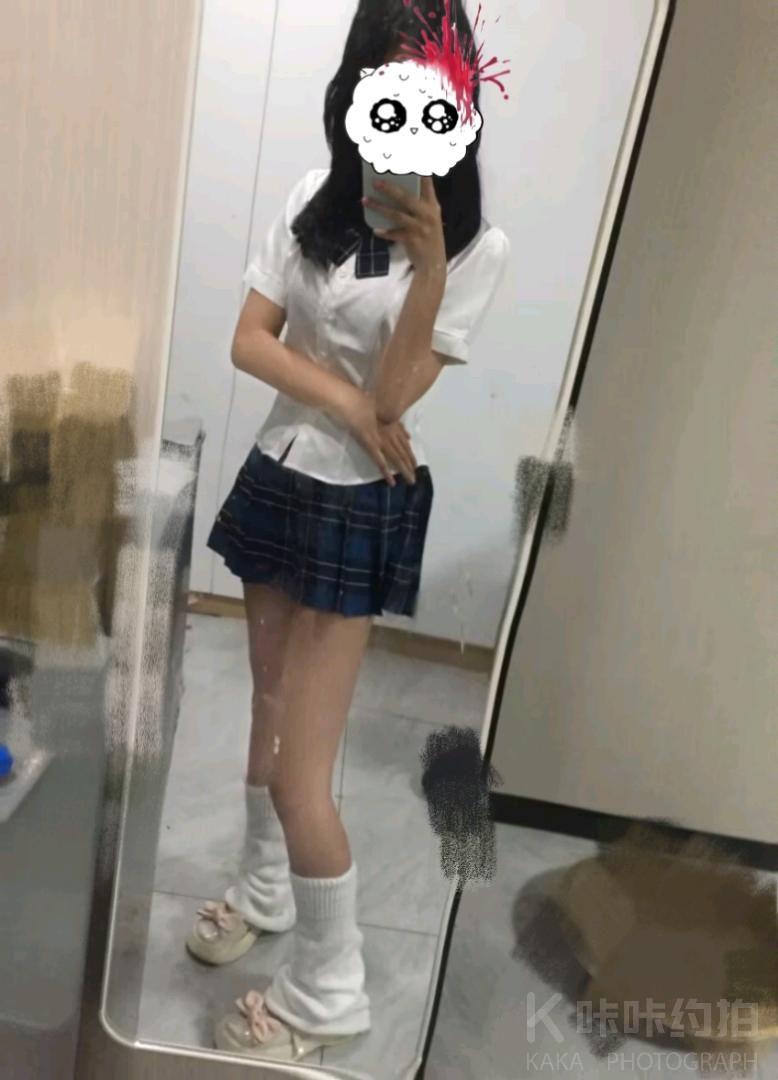 天真以为